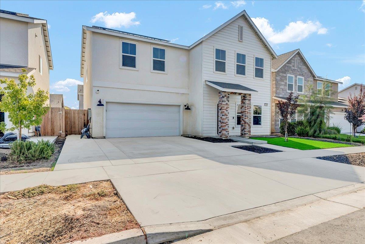 1769 N Jennie Lake Tl, Hanford, CA 93230