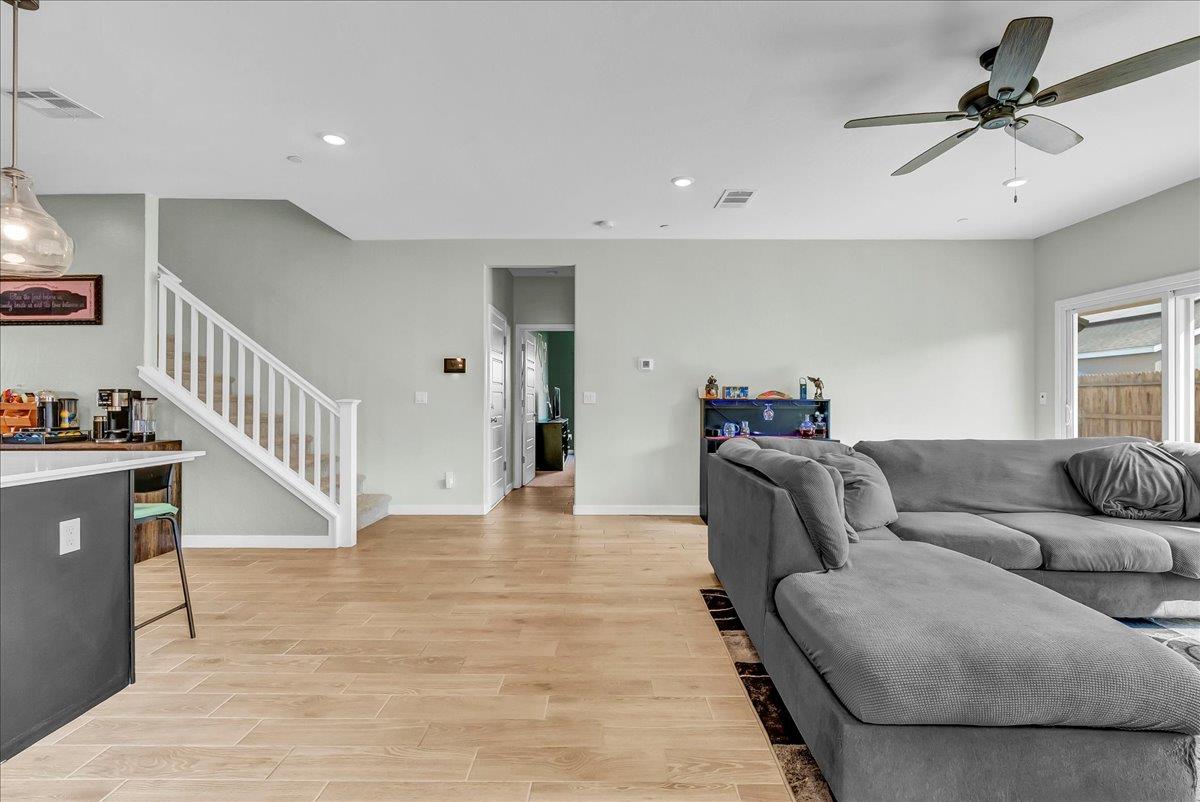 1769 N Jennie Lake Tl, Hanford, CA 93230