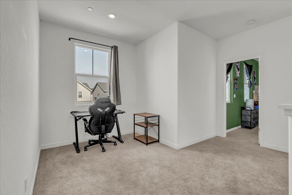 1769 N Jennie Lake Tl, Hanford, CA 93230