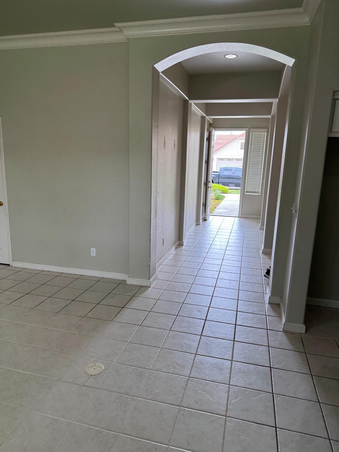 2578 Warner Ave, Clovis, CA 93611