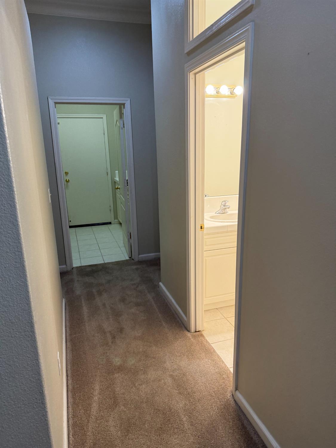 2578 Warner Ave, Clovis, CA 93611