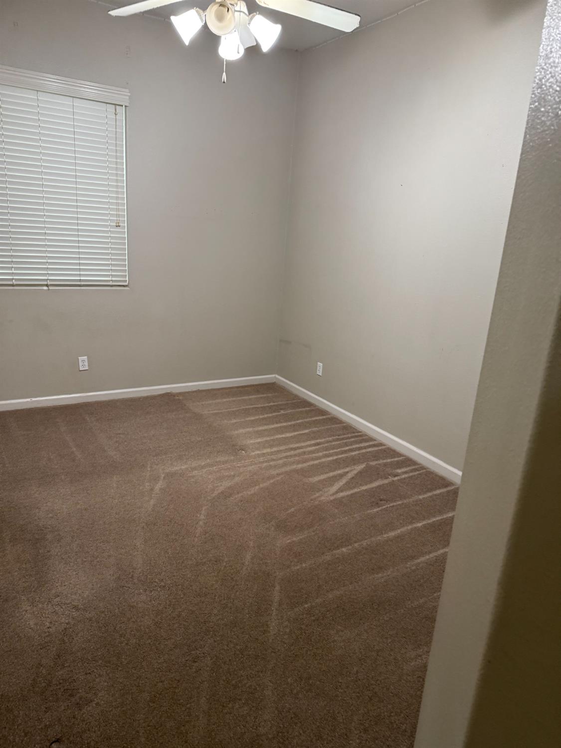 2578 Warner Ave, Clovis, CA 93611