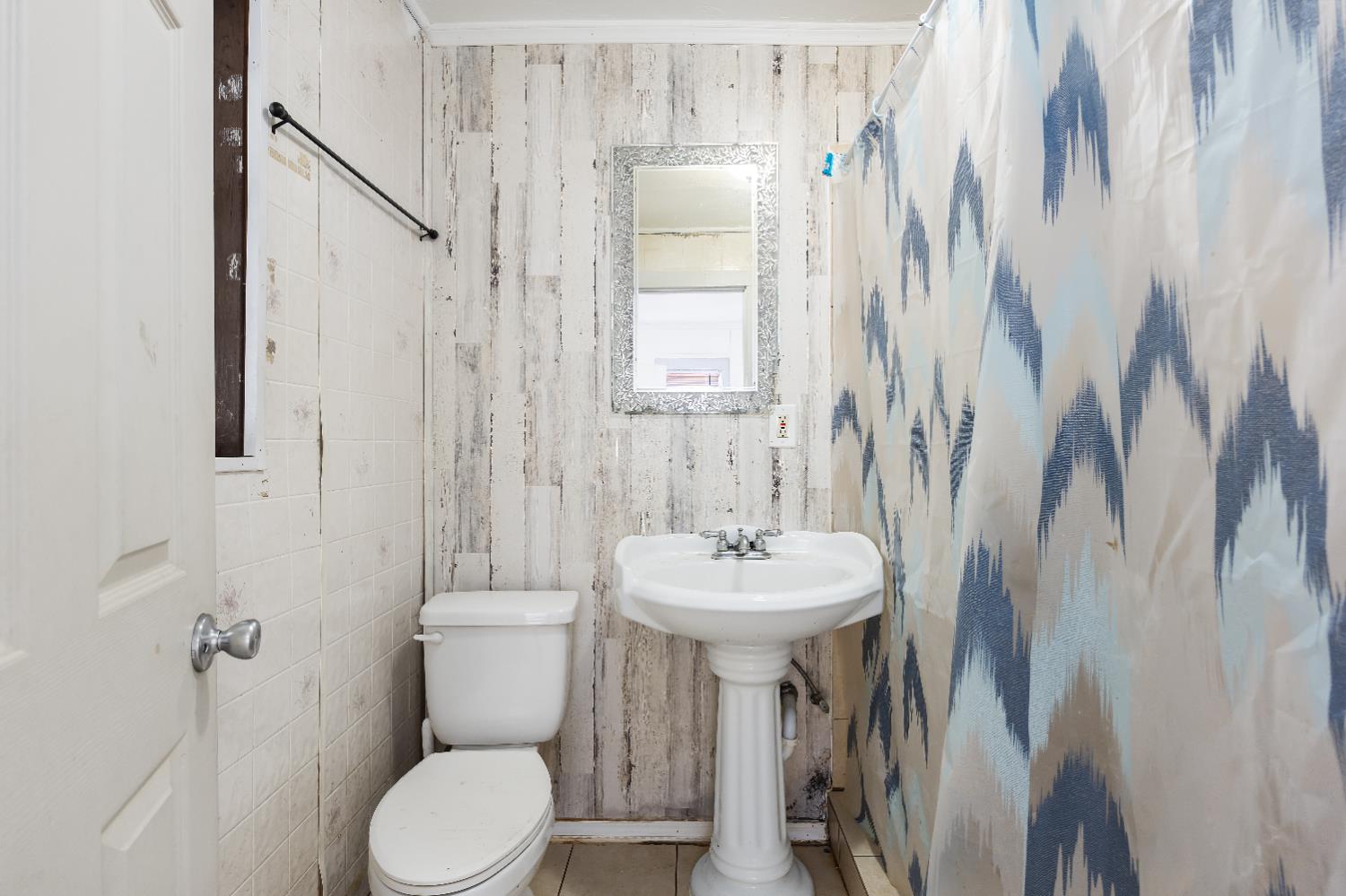 523 S 8Th St, Fresno, CA 93702