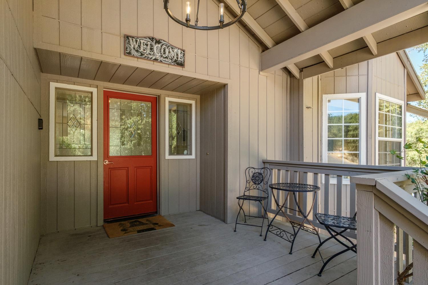 39301 Moonray Ln, Oakhurst, CA 93644