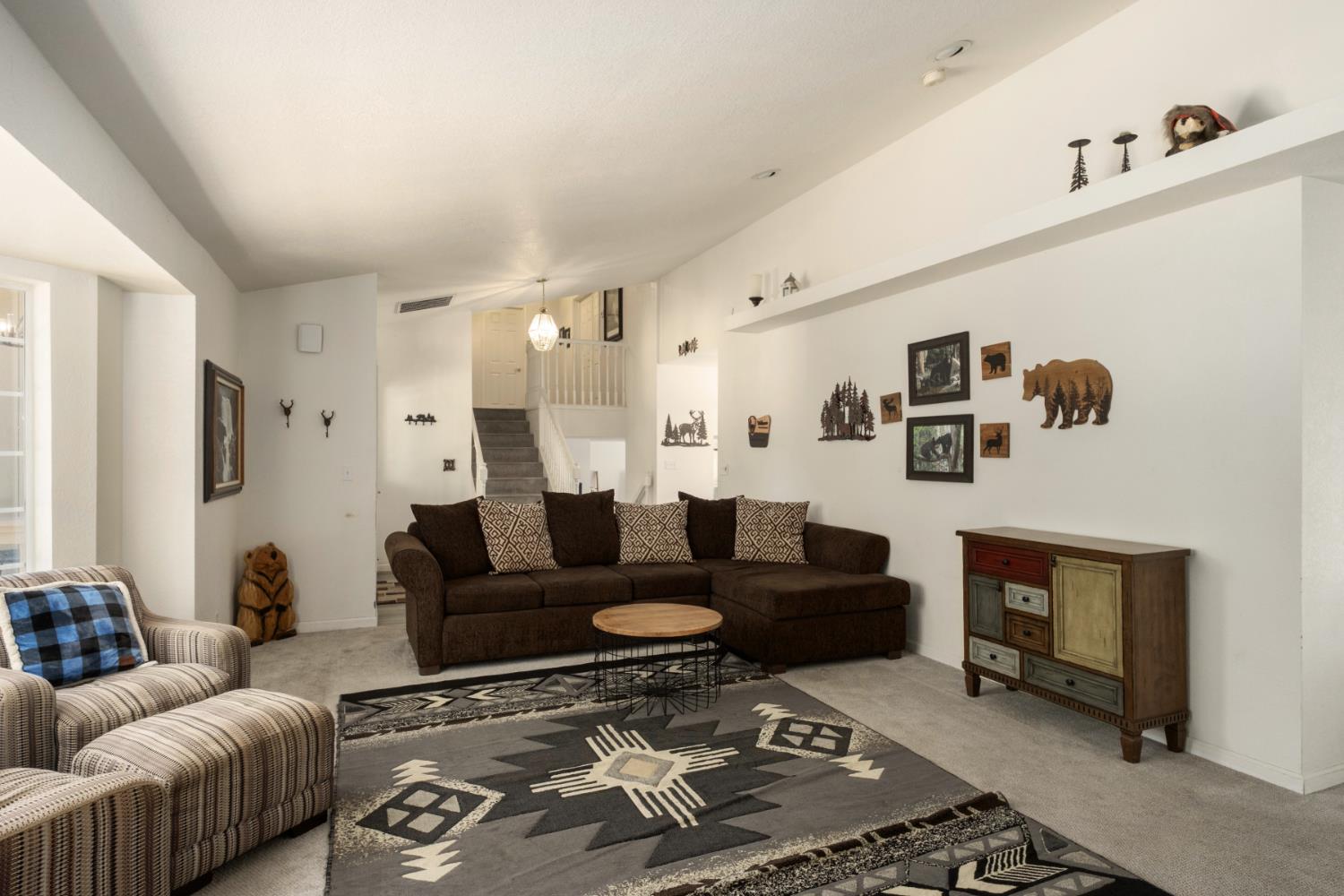 39301 Moonray Ln, Oakhurst, CA 93644