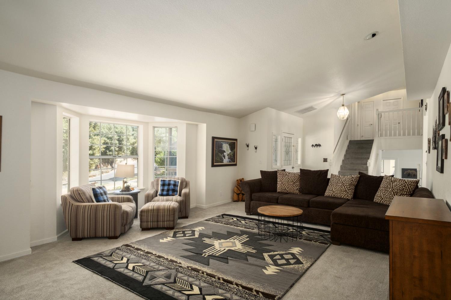 39301 Moonray Ln, Oakhurst, CA 93644