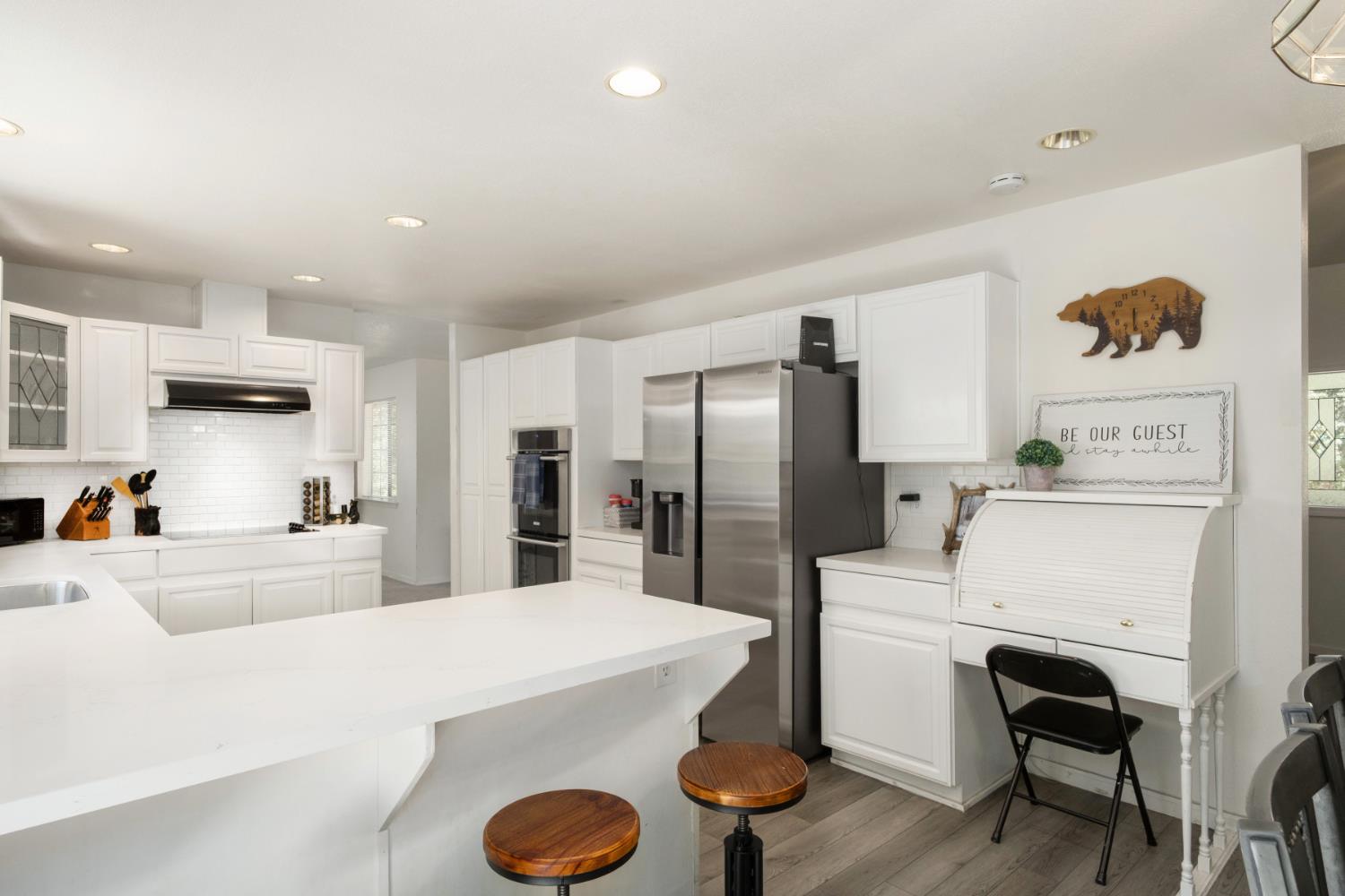 39301 Moonray Ln, Oakhurst, CA 93644