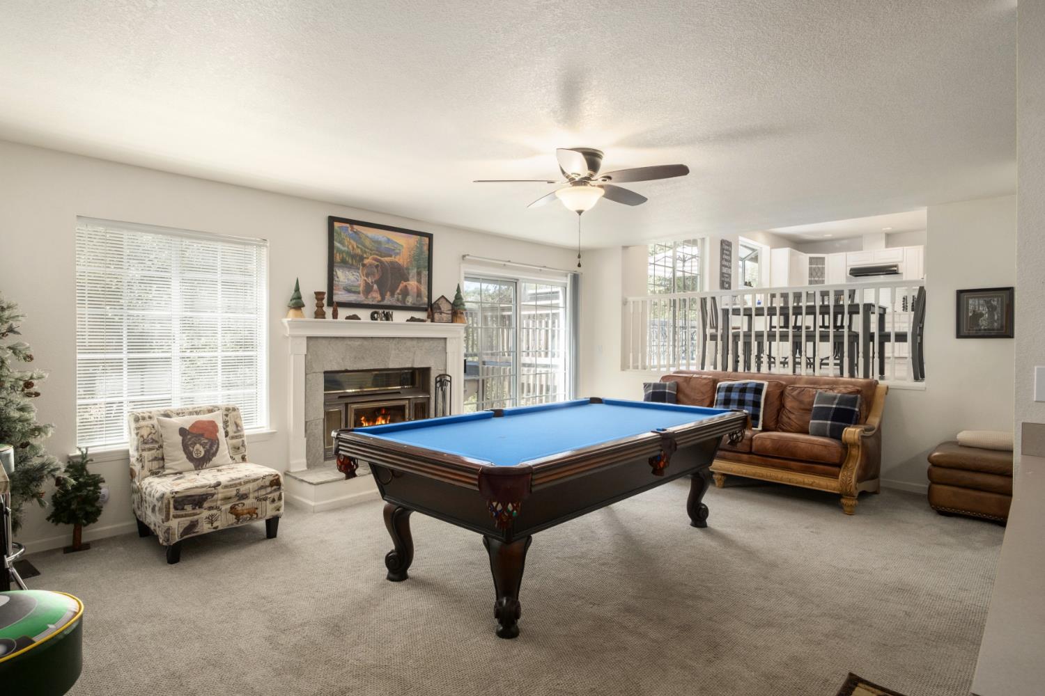 39301 Moonray Ln, Oakhurst, CA 93644