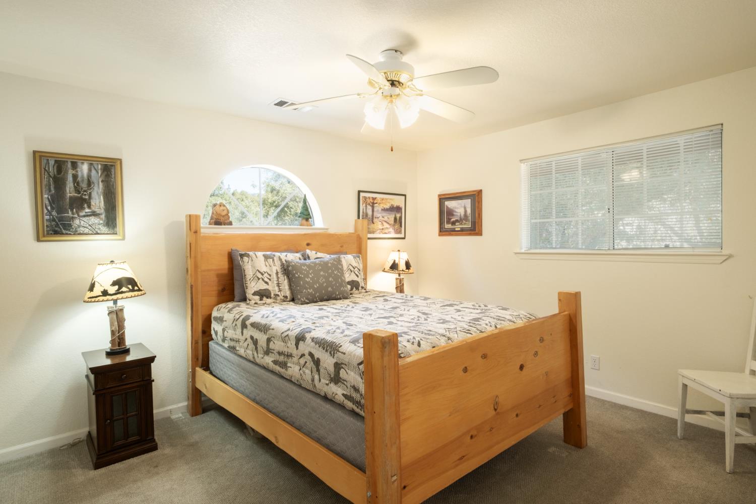 39301 Moonray Ln, Oakhurst, CA 93644