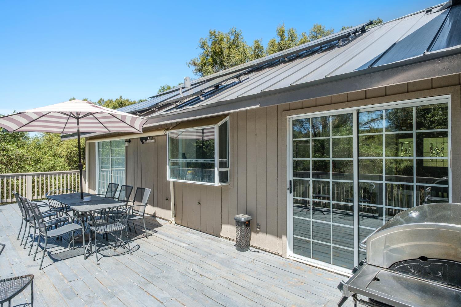 39301 Moonray Ln, Oakhurst, CA 93644