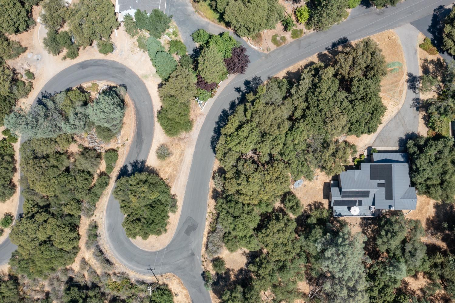 39301 Moonray Ln, Oakhurst, CA 93644