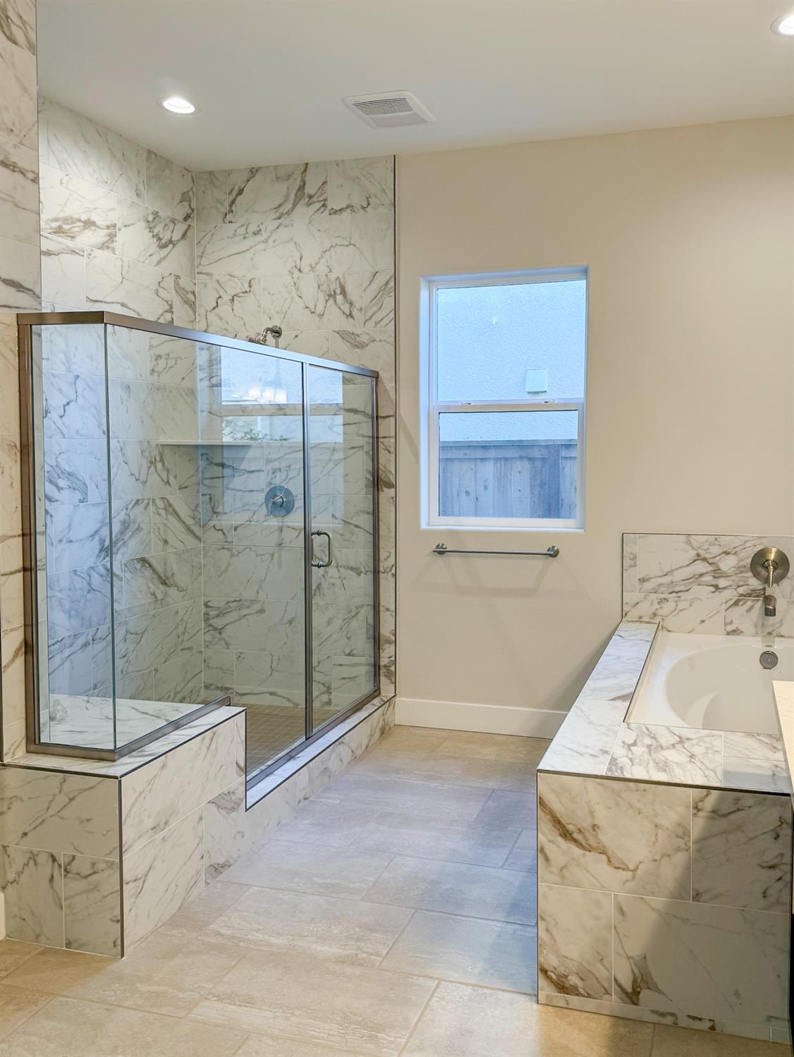 4132 Blackfish Rd, Madera, CA 93636