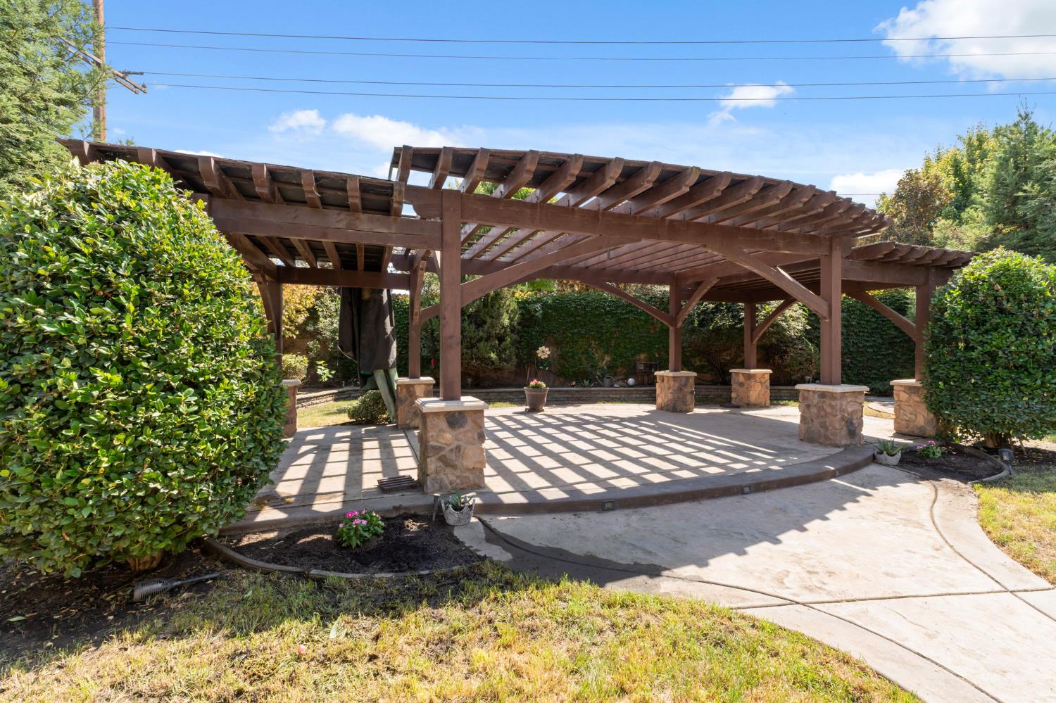 2667 W Payson Ave, Visalia, CA 93291