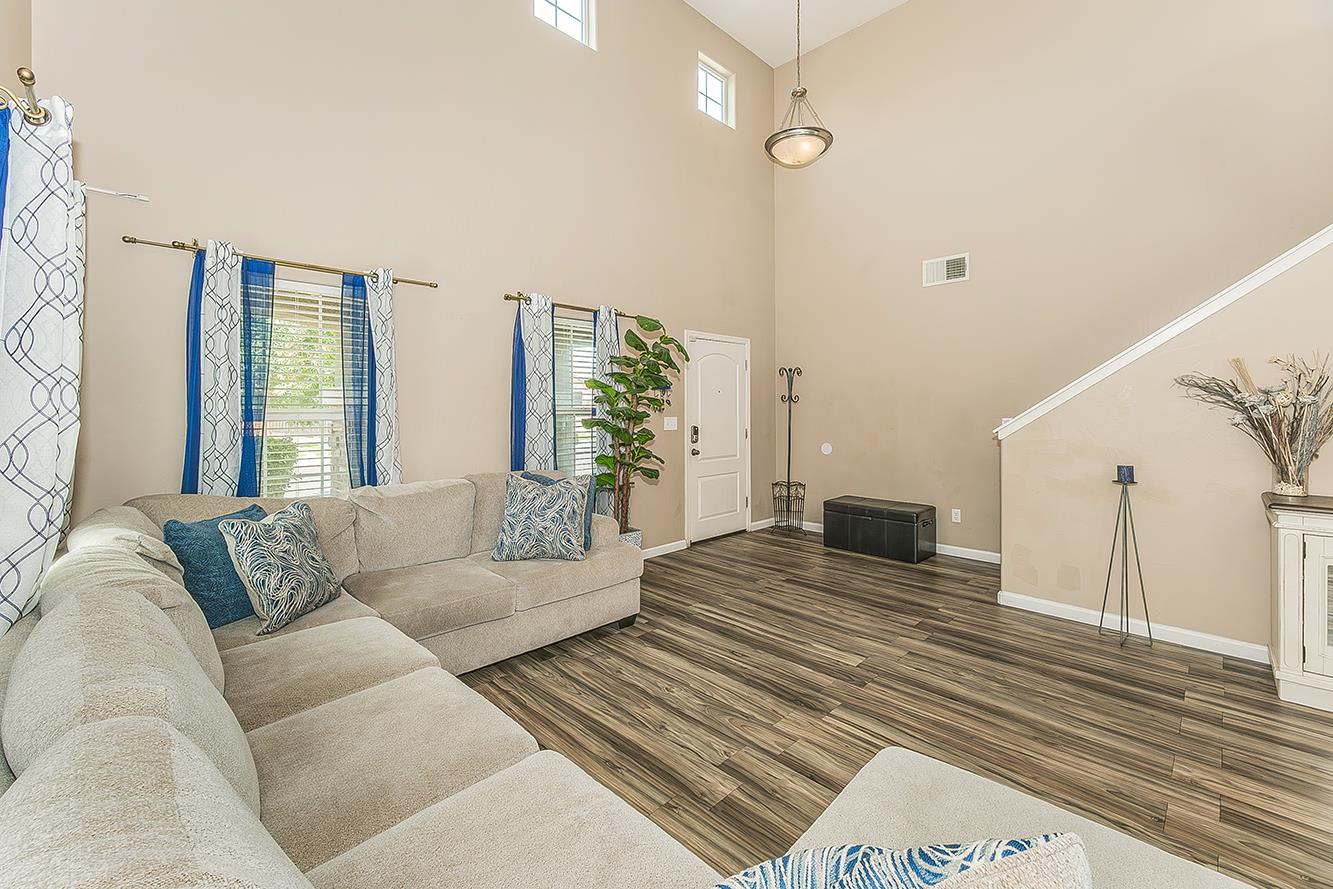 337 S Stanford Ave, Fresno, CA 93727