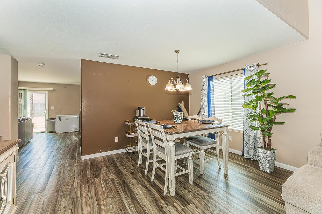 337 S Stanford Ave, Fresno, CA 93727