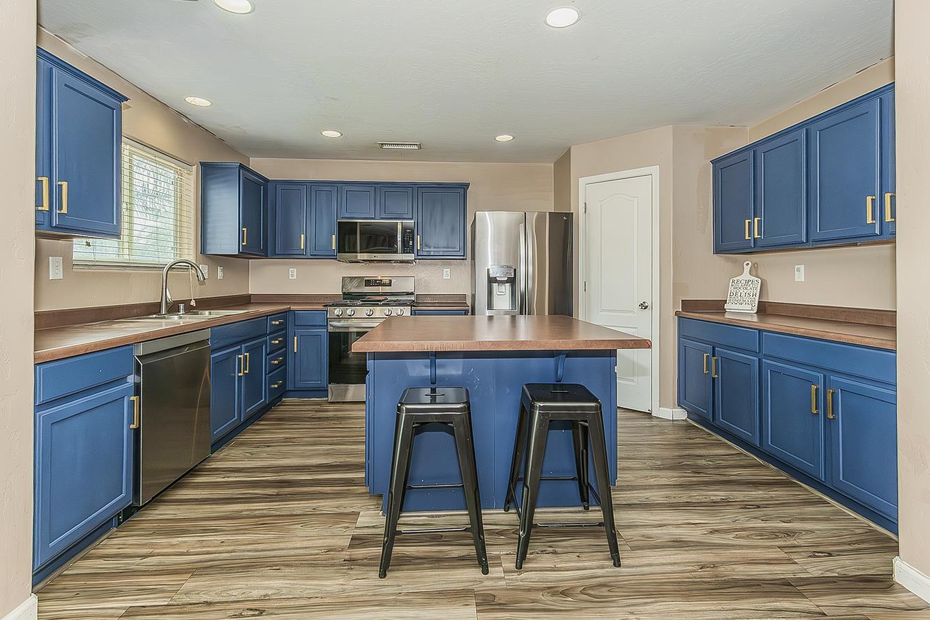 337 S Stanford Ave, Fresno, CA 93727