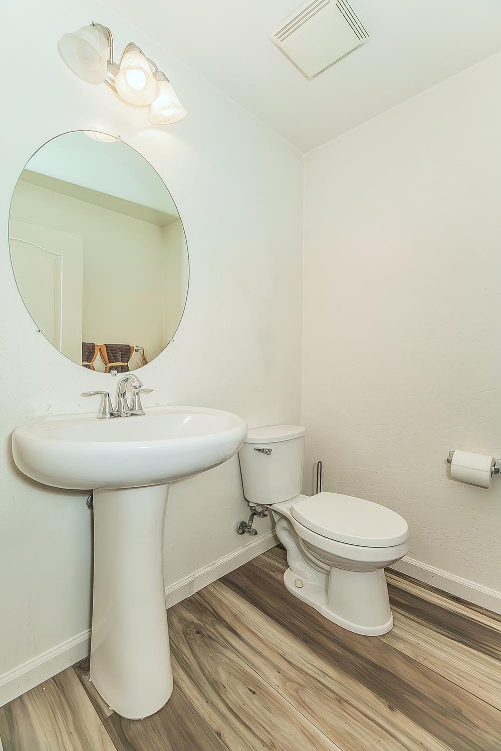 337 S Stanford Ave, Fresno, CA 93727