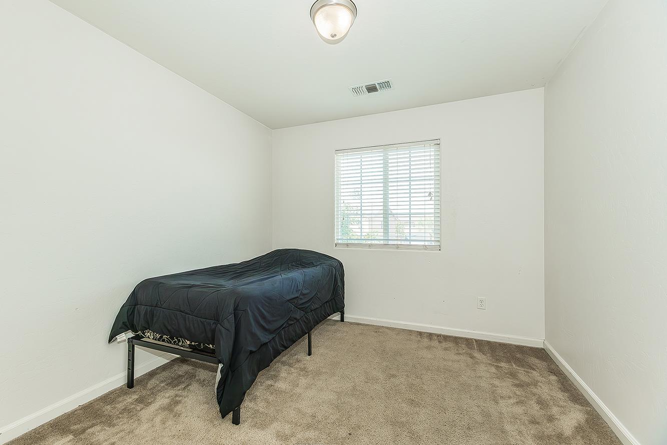 337 S Stanford Ave, Fresno, CA 93727