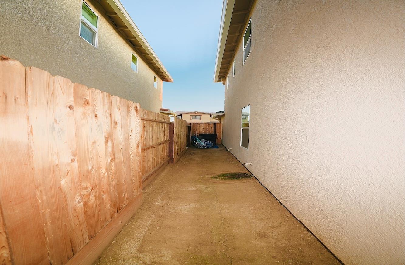 6664 E Washington Ave, Fresno, CA 93727