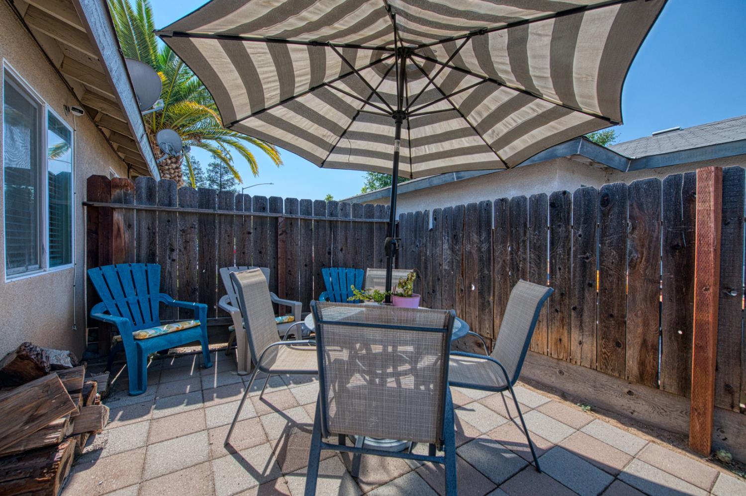 1033 Koufax, Madera, CA 93638