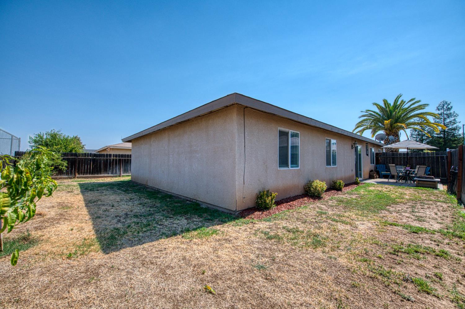 1033 Koufax, Madera, CA 93638