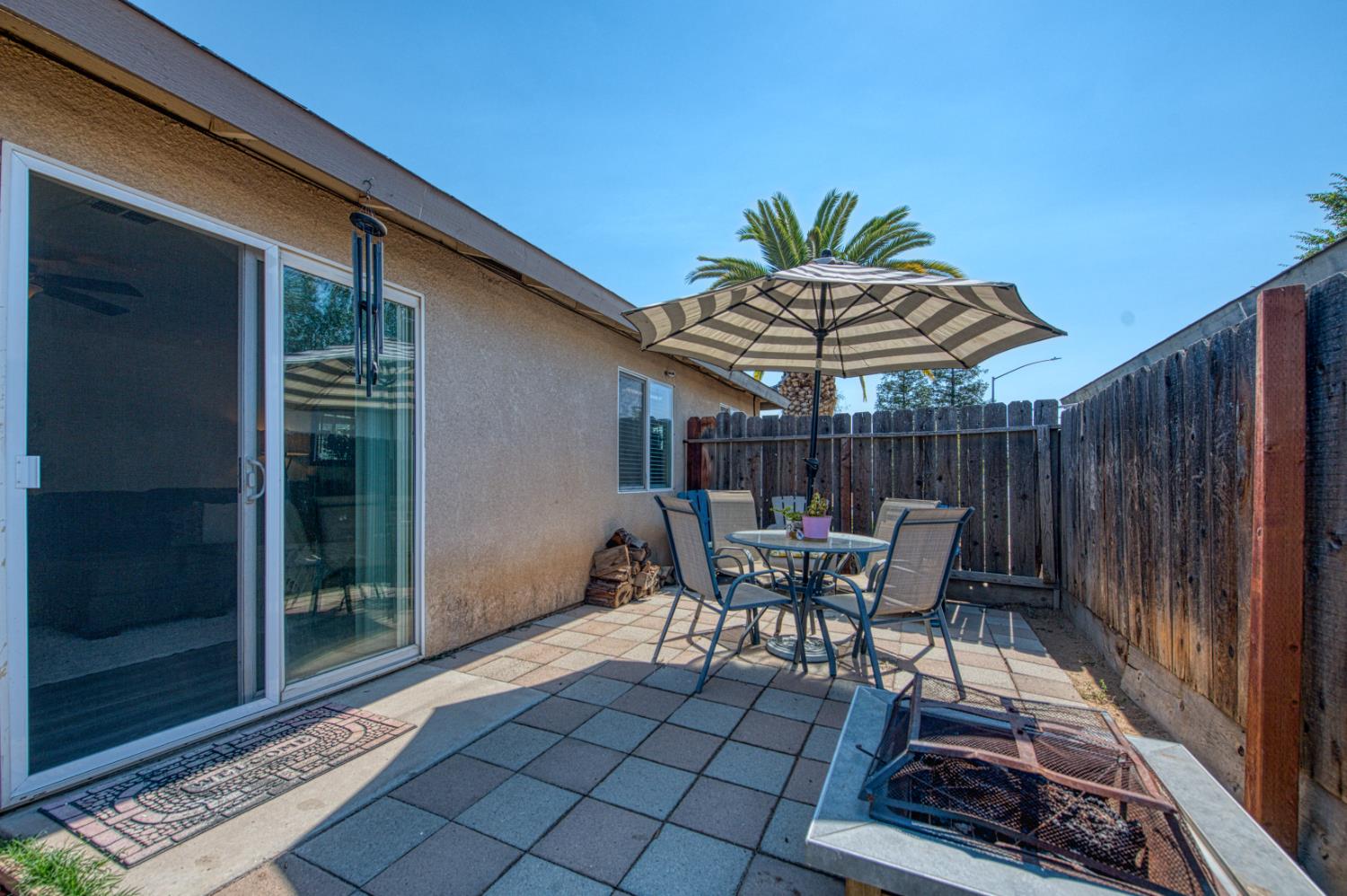 1033 Koufax, Madera, CA 93638