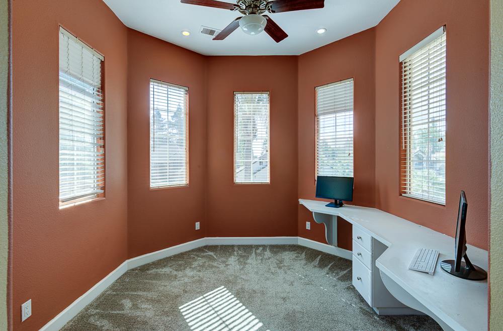 4968 W Pinedale Ave, Fresno, CA 93722