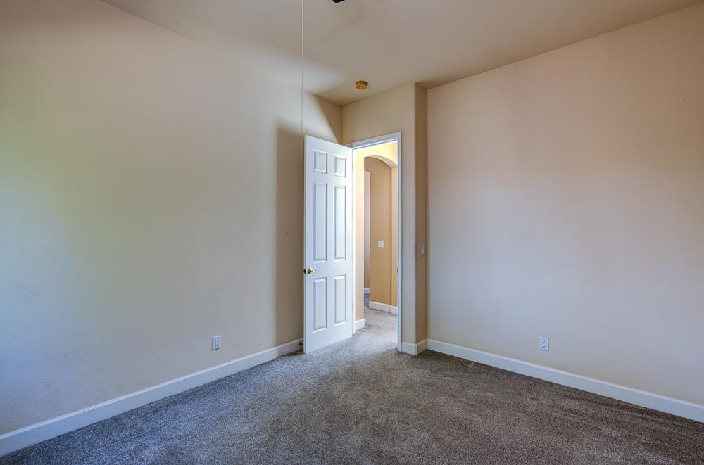 4968 W Pinedale Ave, Fresno, CA 93722