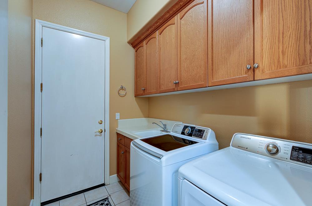 4968 W Pinedale Ave, Fresno, CA 93722