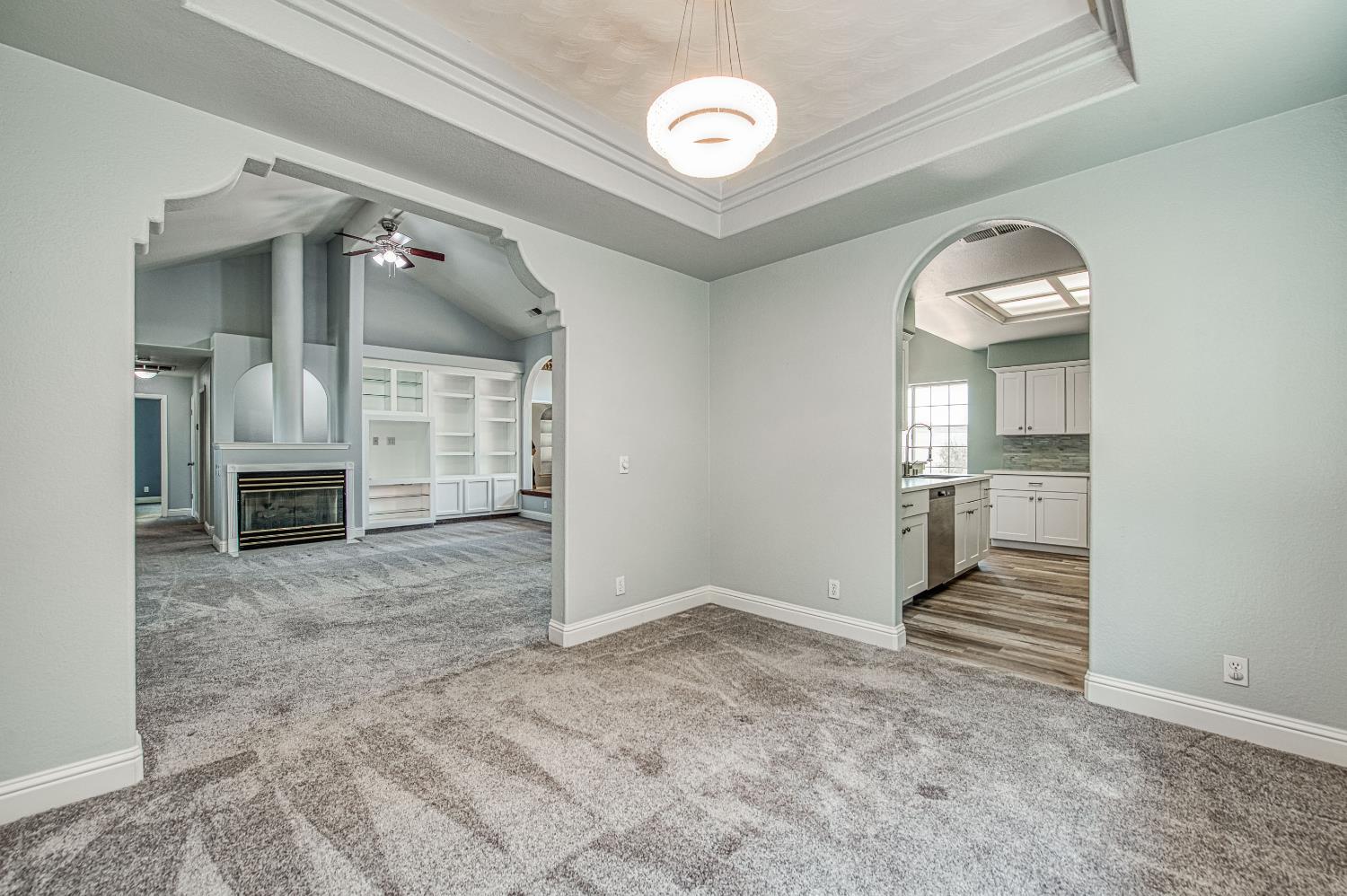 1021 E Niles Ave, Fresno, CA 93720