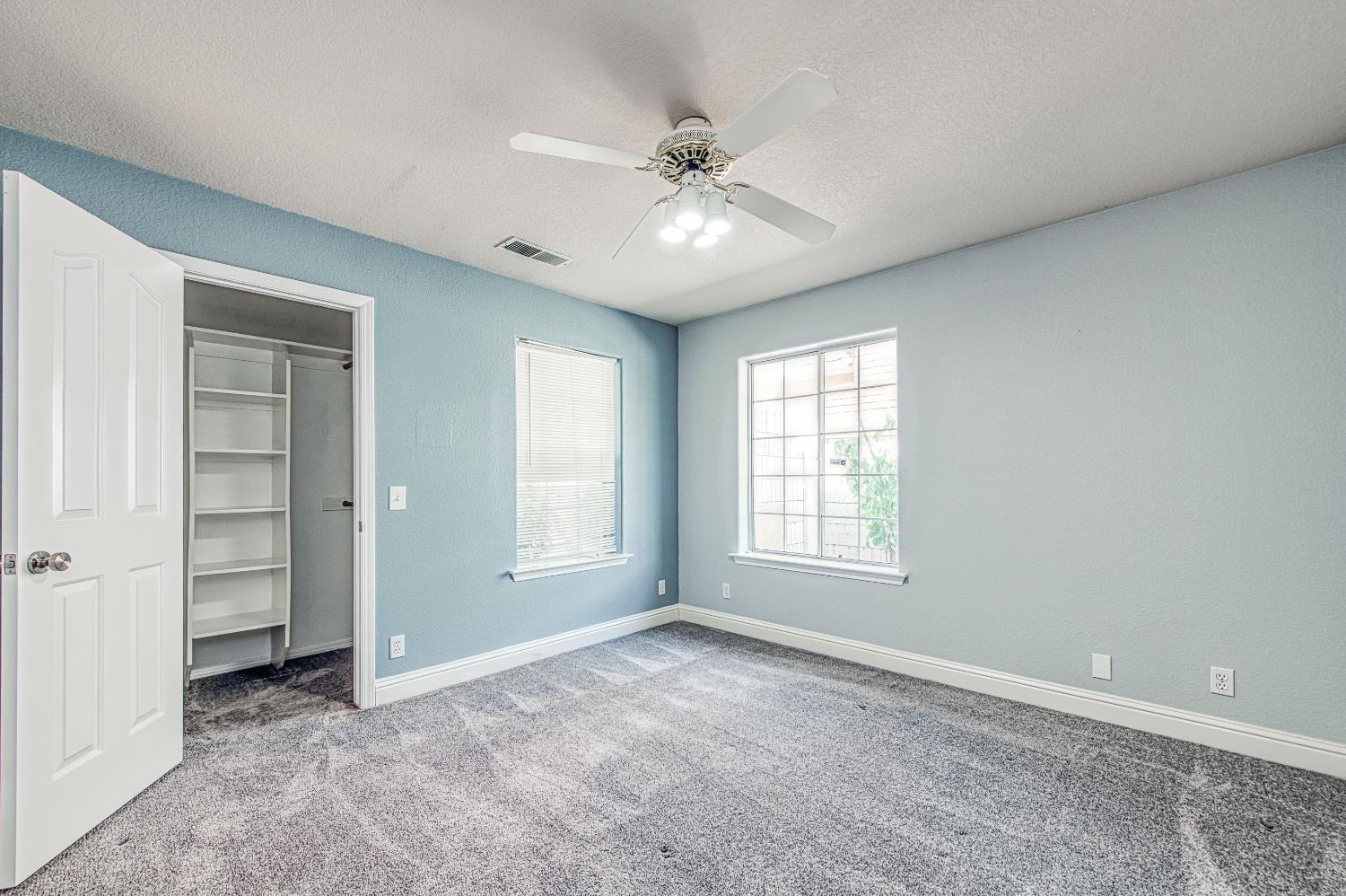 1021 E Niles Ave, Fresno, CA 93720