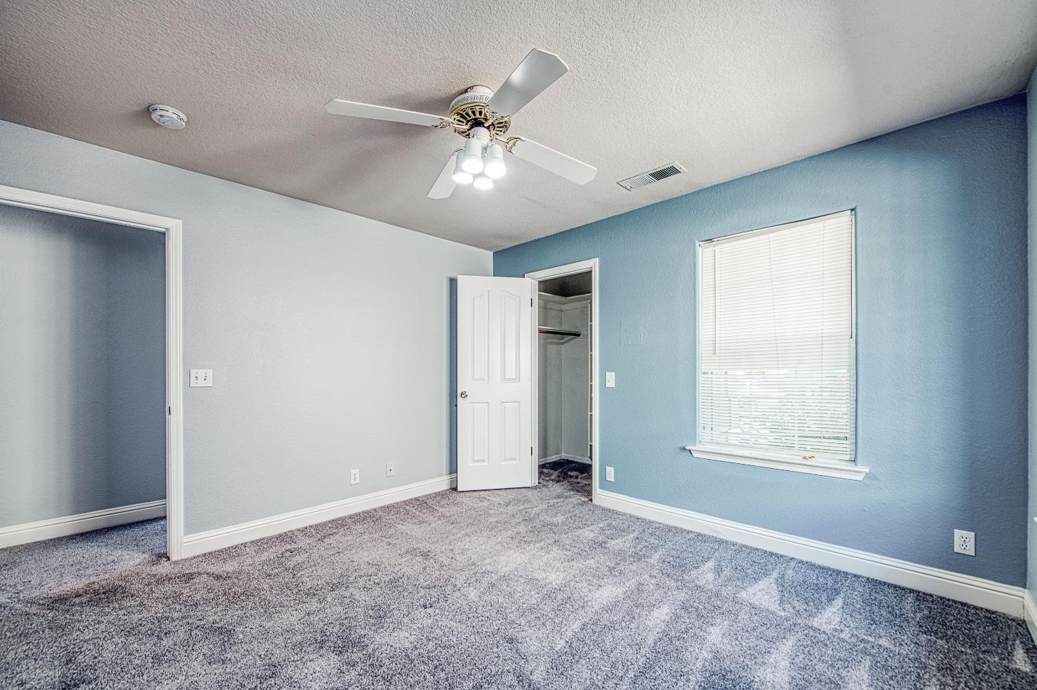 1021 E Niles Ave, Fresno, CA 93720