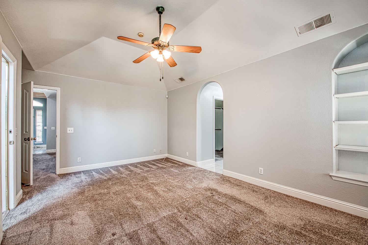 1021 E Niles Ave, Fresno, CA 93720