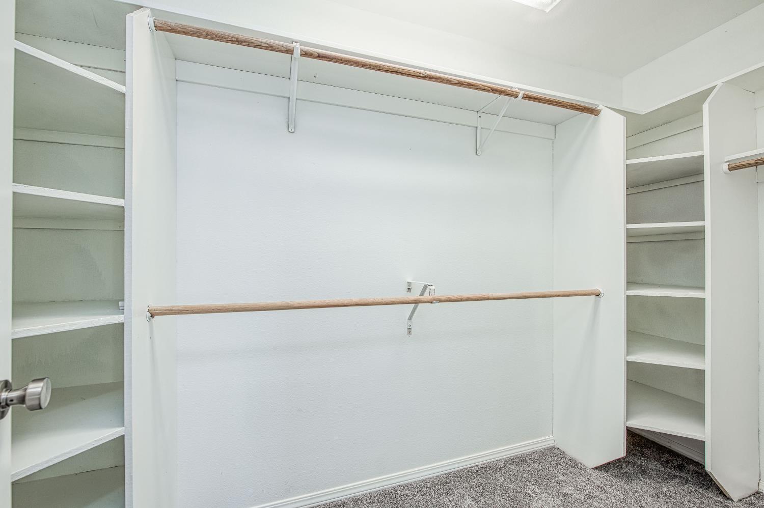 1021 E Niles Ave, Fresno, CA 93720