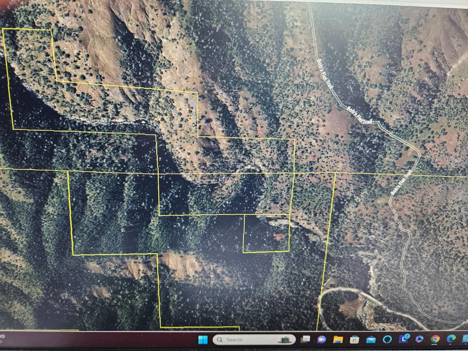 1000 Trimmer Spring Rd, Sanger, CA 93657