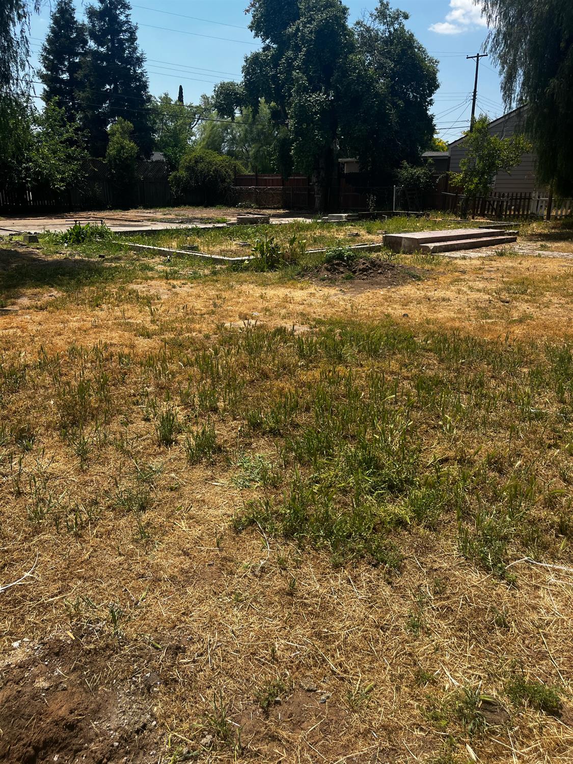 94 E Sussex Way, Fresno, CA 93704