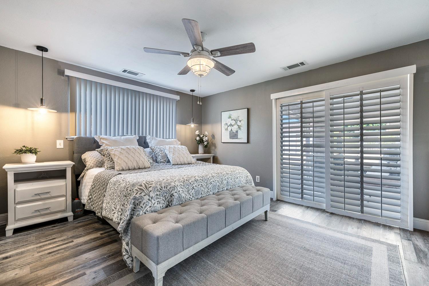 6589 N De Wolf Ave, Clovis, CA 93619