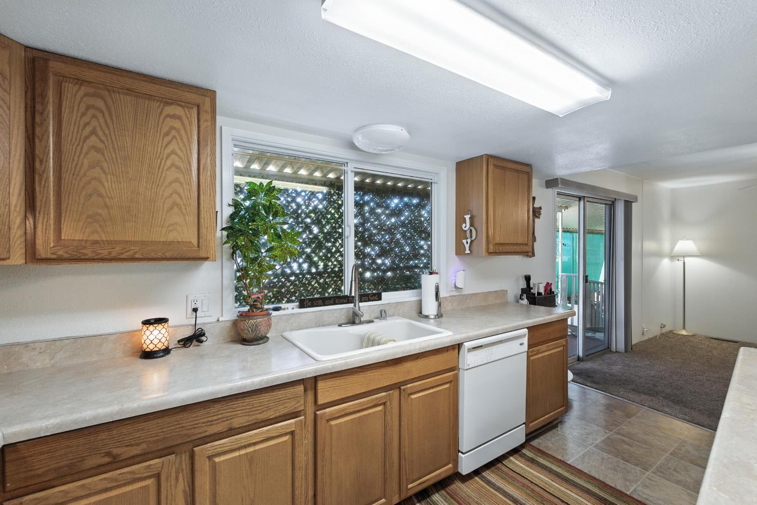 221 W Herndon Ave #87, Pinedale, CA 93650