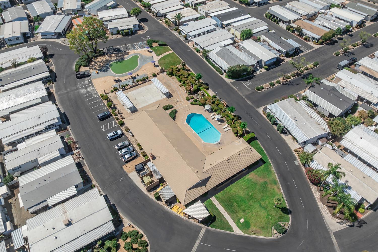 221 W Herndon Ave #87, Pinedale, CA 93650