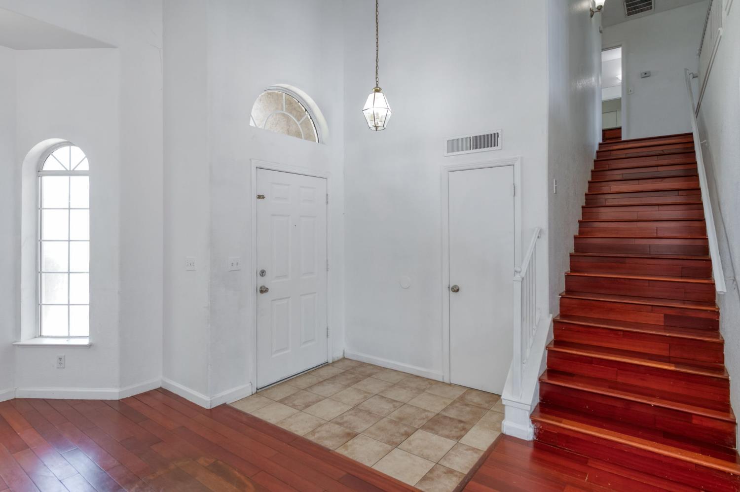 3340 N Dante Ave, Fresno, CA 93722