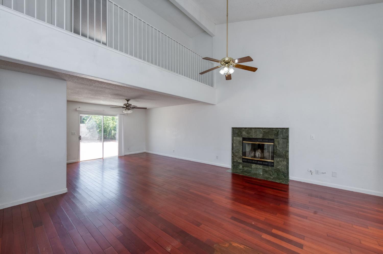 3340 N Dante Ave, Fresno, CA 93722