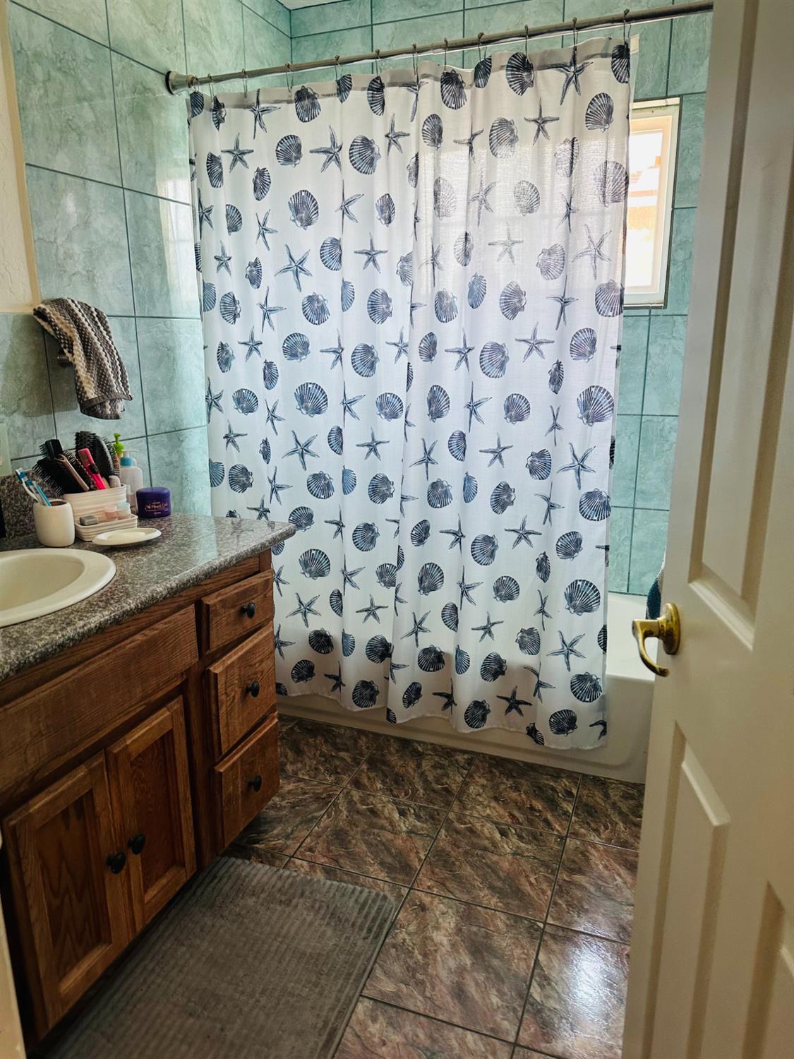 4704 E simpson Ave, Fresno, CA 93703