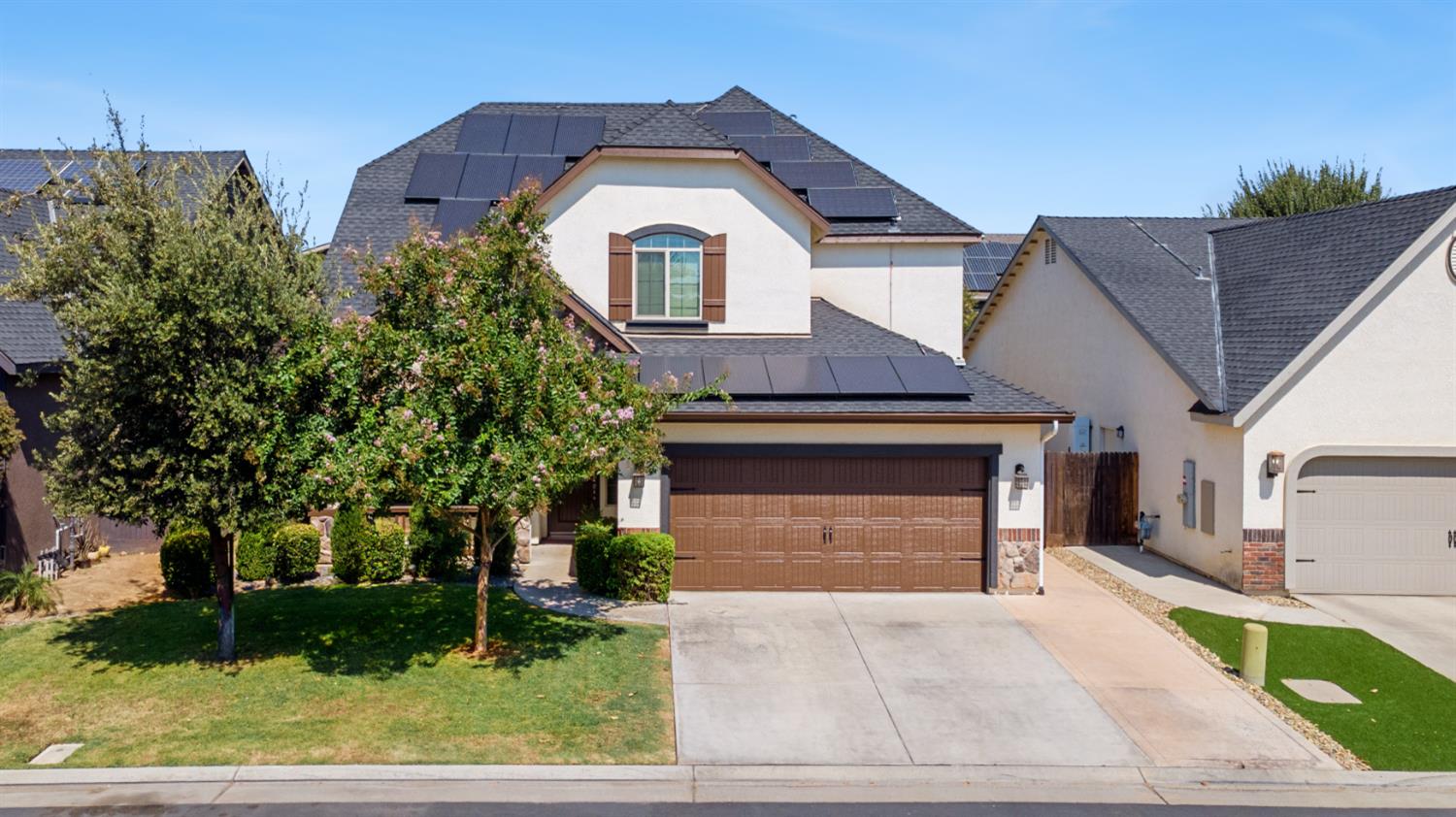 6712 W Lucas Dr, Fresno, CA 93722