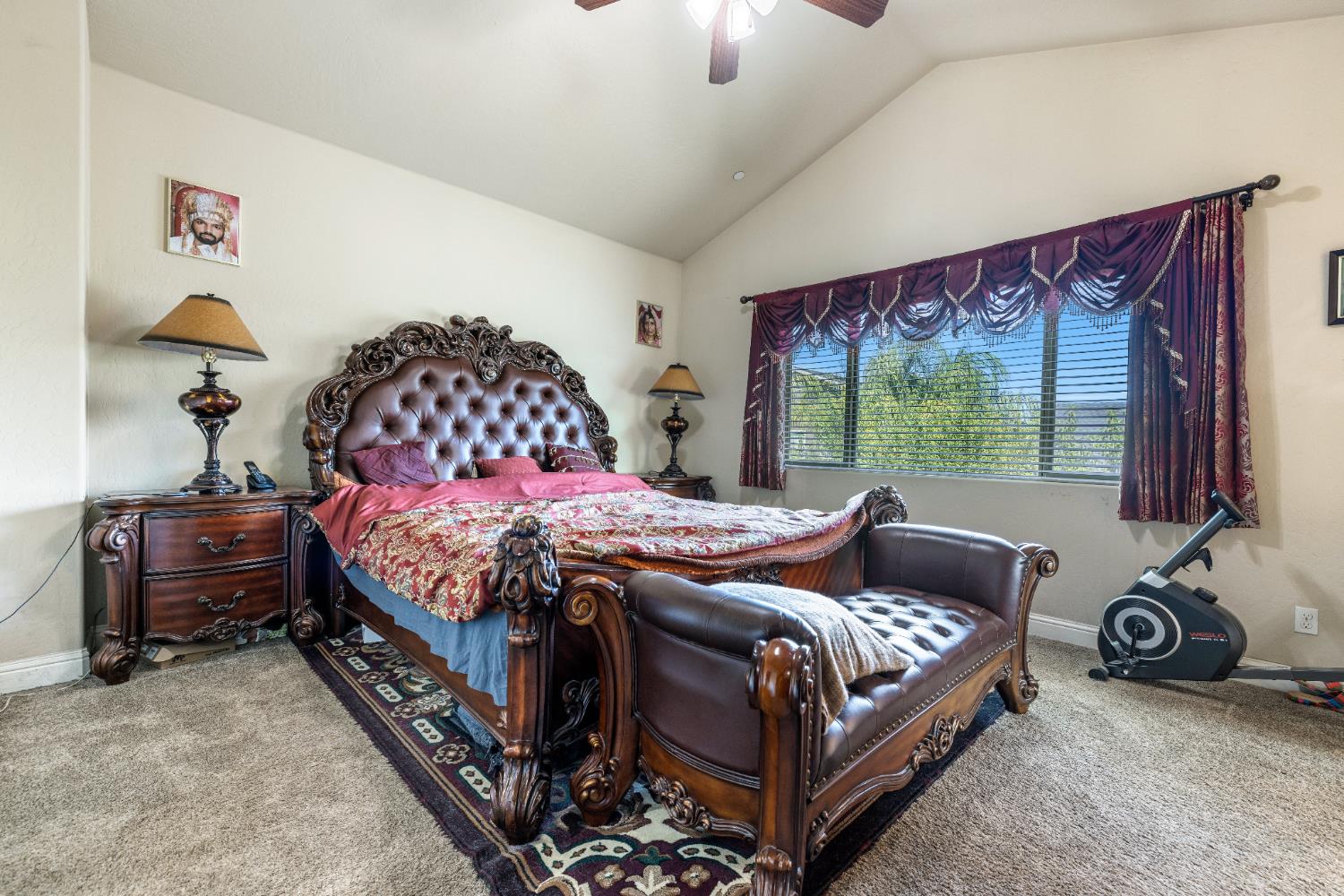 6712 W Lucas Dr, Fresno, CA 93722