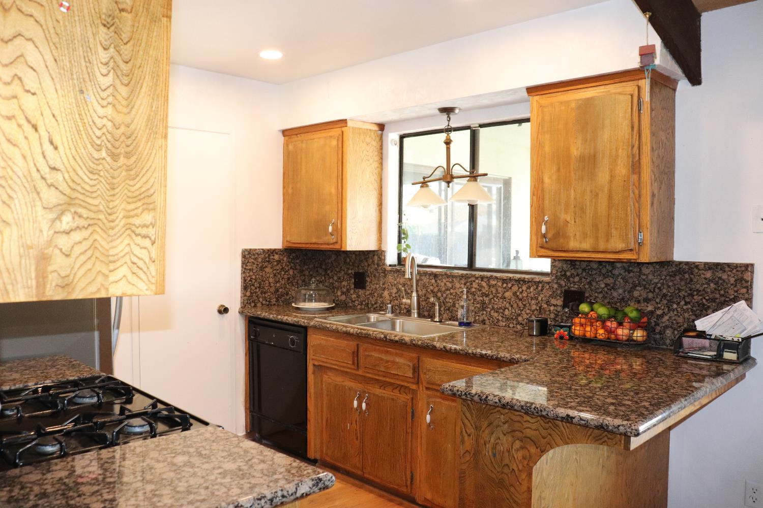 3535 Gaynor St, Selma, CA 93662