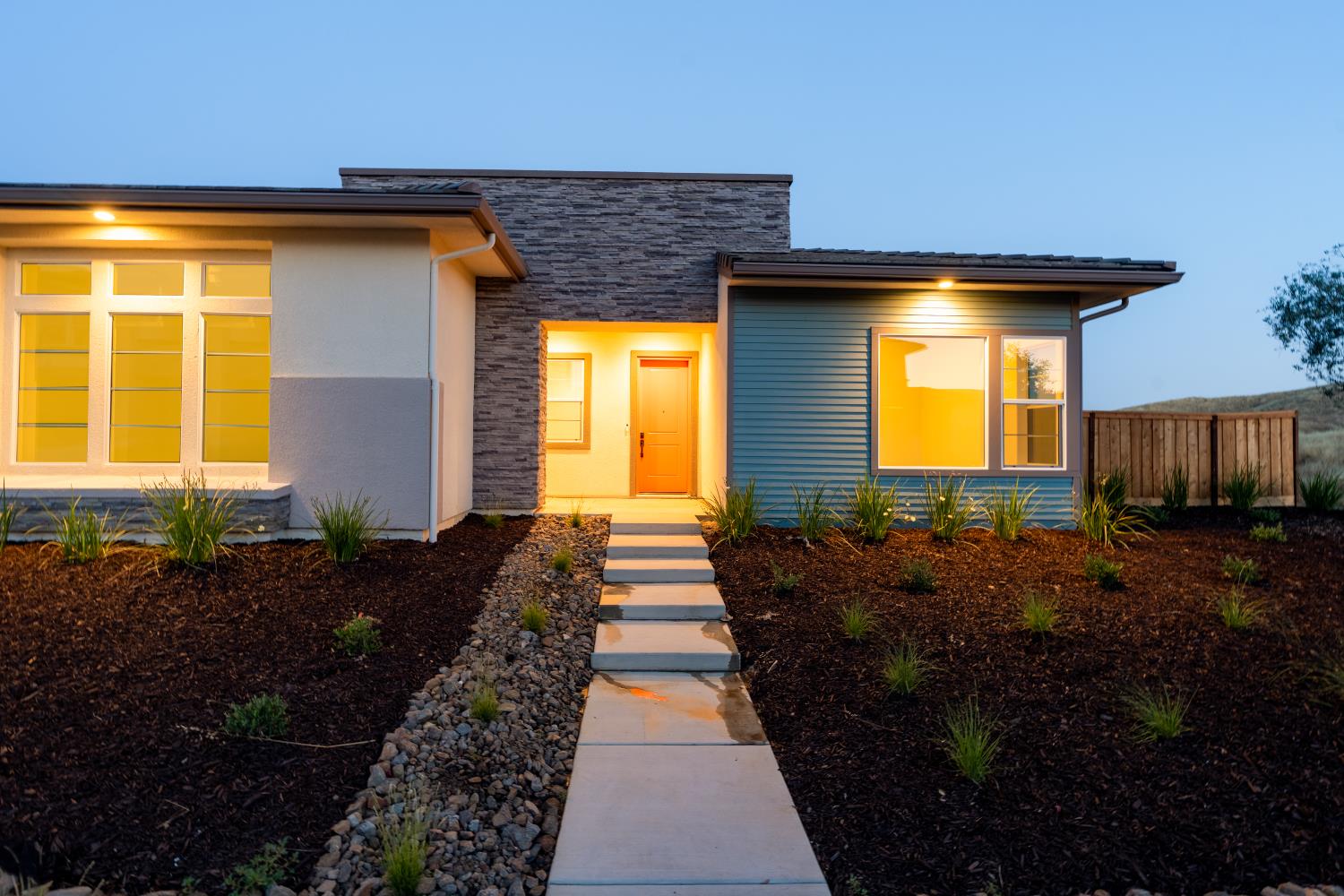 8388 Iron Creek Dr, Friant, CA 93626