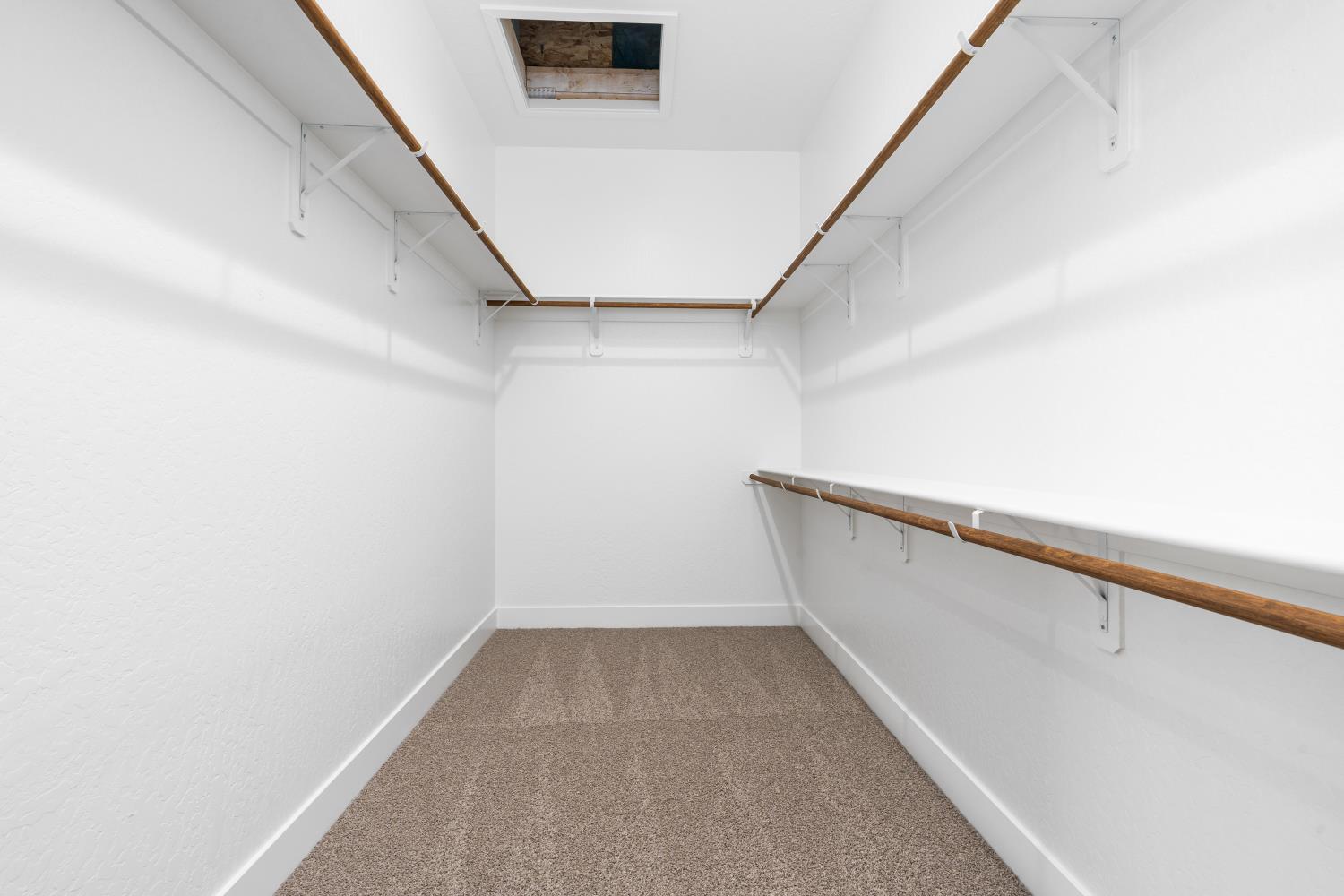 8388 Iron Creek Dr, Friant, CA 93626