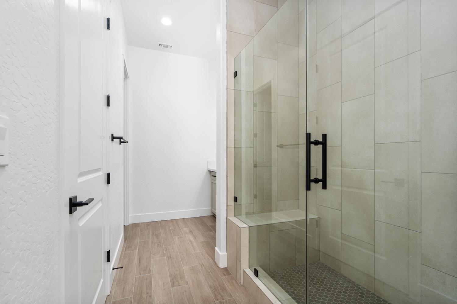 8388 Iron Creek Dr, Friant, CA 93626