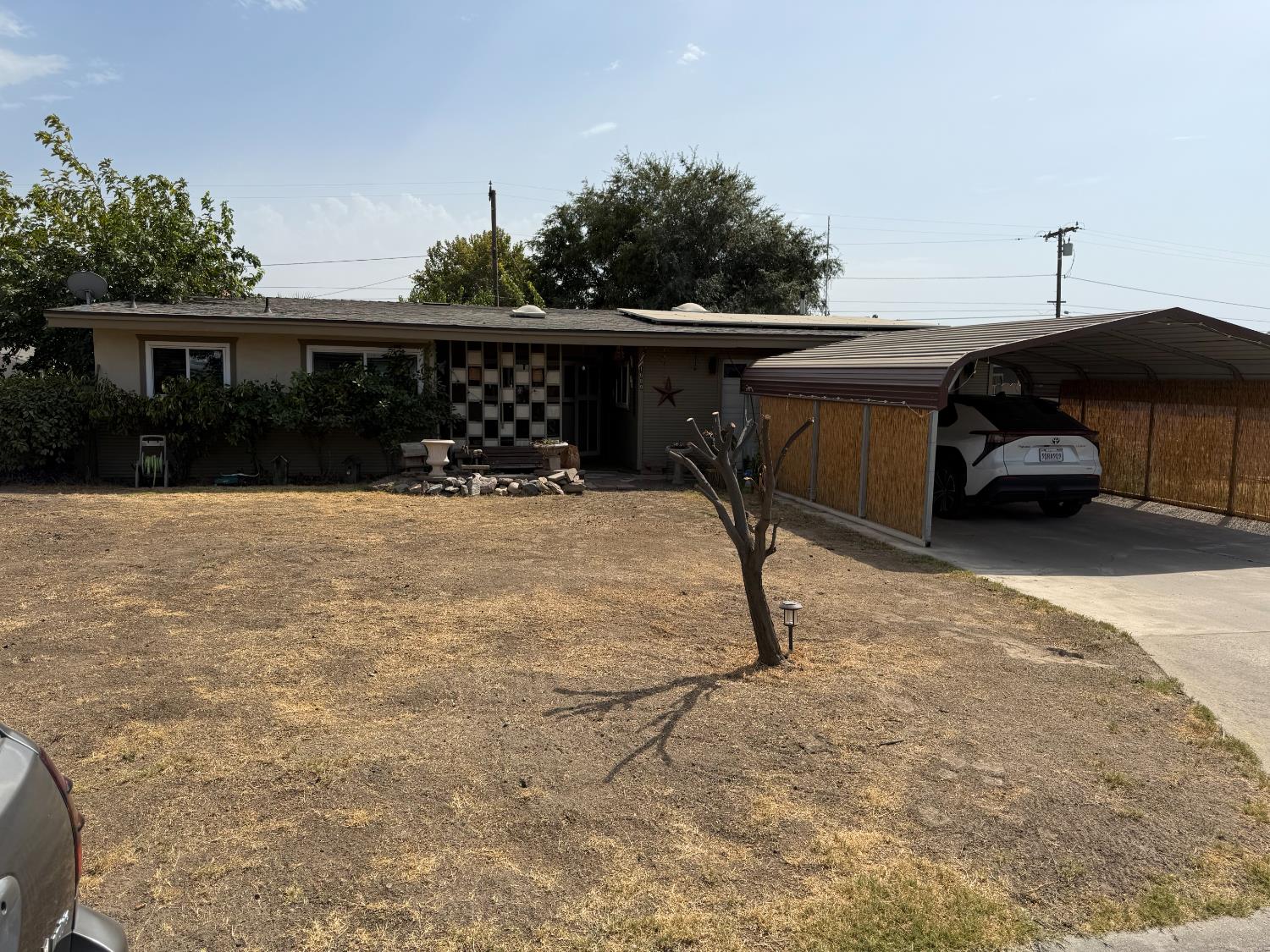 1699 E Academy, Tulare, CA 93274