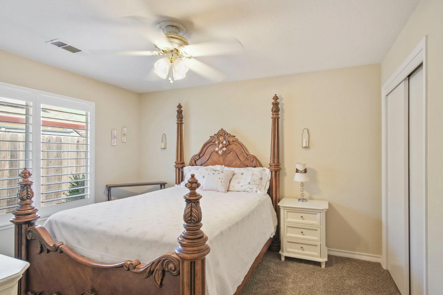 2185 Garden Circle Dr W, Manteca, CA 95336